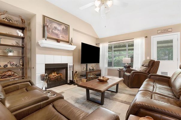 Fireplace, Interior, Living room