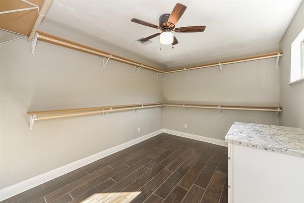 Interior, Walk-in Closets, Wood Texture Flooring
