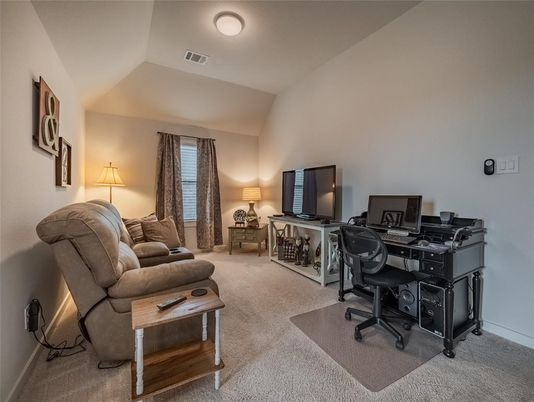 Home Office, Interior