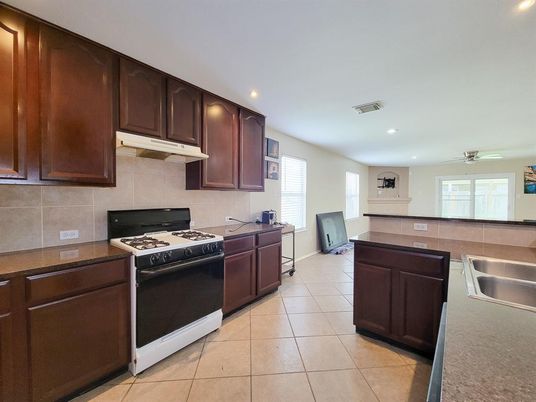 Interior, Kitchen, Recessed Lighting