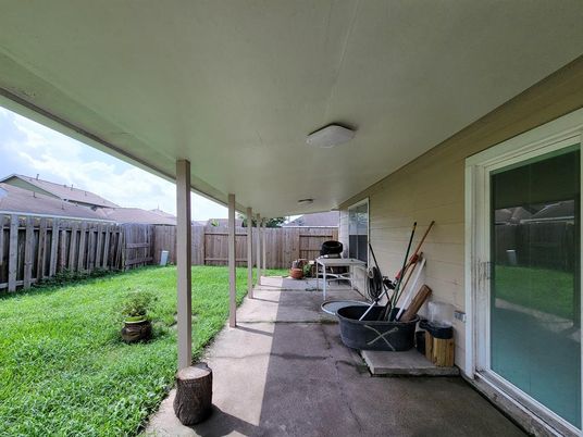 Backyard, Exterior