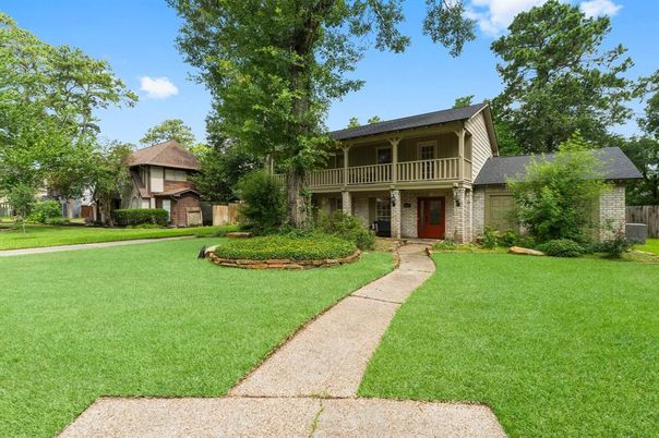 Backyard, Exterior, Facade, Brick Facade, Georgian