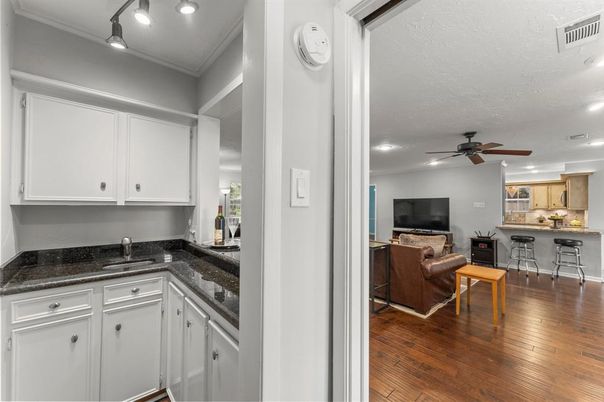 Interior, Kitchen, Recessed Lighting, Wood Texture Flooring