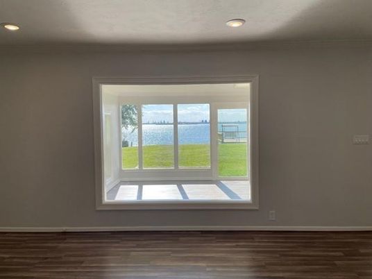 Empty room, Interior, Recessed Lighting, Water, Wood Texture Flooring