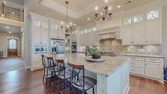 Chandelier, Interior, Kitchen, Recessed Lighting, Stainless Steel Appliances, Wood Texture Flooring