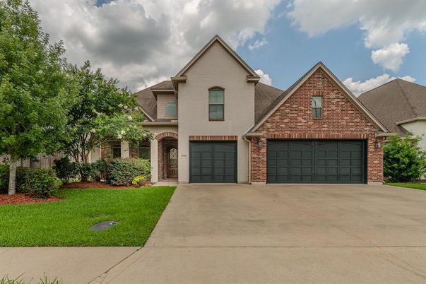 Attached, Exterior, Facade, Brick Facade, Brick Traditional