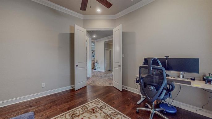 Home Office, Interior, Recessed Lighting, Wood Texture Flooring
