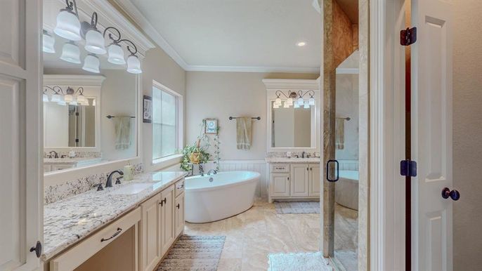 Bathroom, Dual Sink Vanities, Free Standing Baths, Glass Shower, Interior, Recessed Lighting
