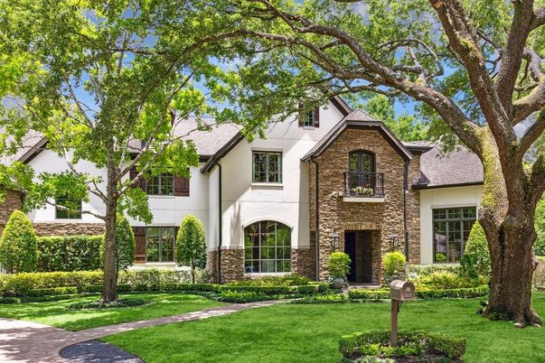 Exterior, Facade, Brick Facade, French Provincial