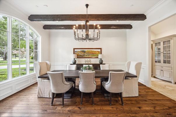 Chandelier, Dining room, Interior, Pendant Lights, Recessed Lighting, Wooden Beams, Wood Texture Flooring
