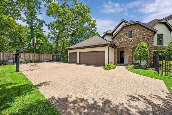 Attached, Backyard, Exterior, Facade, Brick Facade, Brick Traditional
