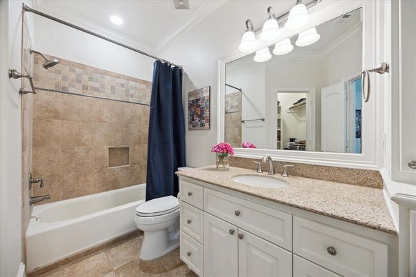 Bathroom, Interior, Recessed Lighting