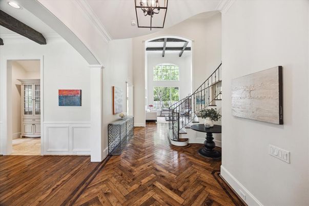 Interior, Pendant Lights, Wooden Beams, Wood Texture Flooring