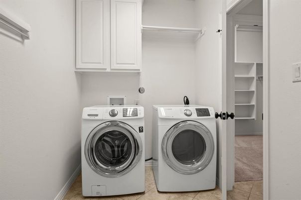 Interior, Washer