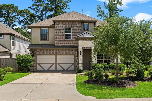 Attached, Exterior, Facade, Brick Facade, Brick Traditional