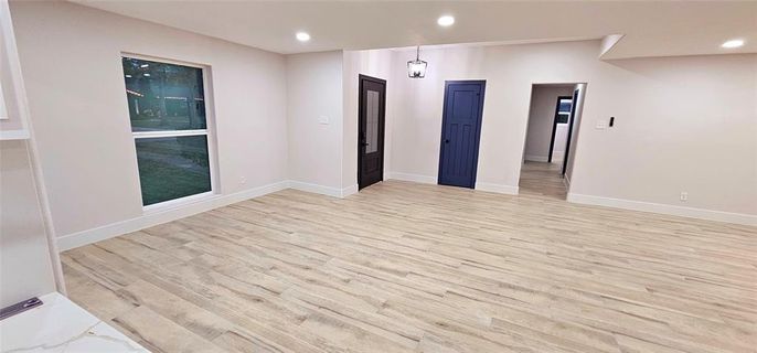 Empty room, Interior, Recessed Lighting, Wood Texture Flooring