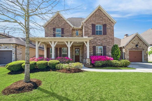 Attached, Exterior, Facade, Brick Facade, Brick Traditional