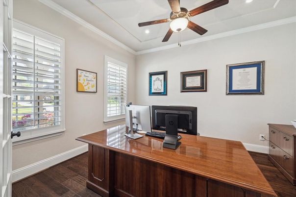 Home Office, Interior, Recessed Lighting, Wood Texture Flooring