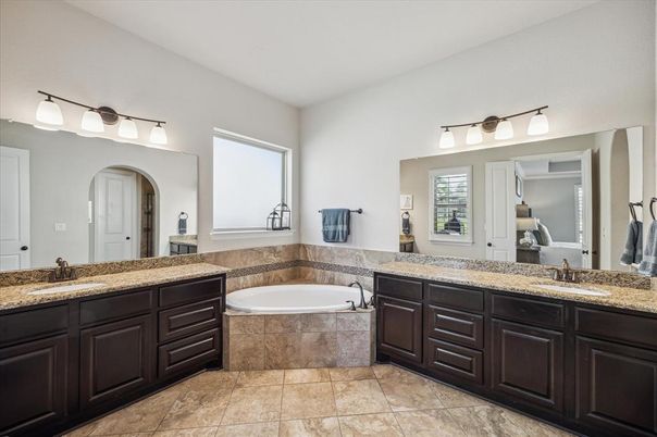 Bathroom, Dual Sink Vanities, Interior
