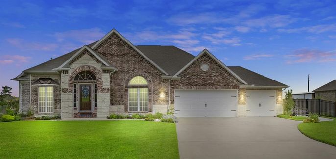Attached, Exterior, Facade, Brick Facade, Brick Traditional