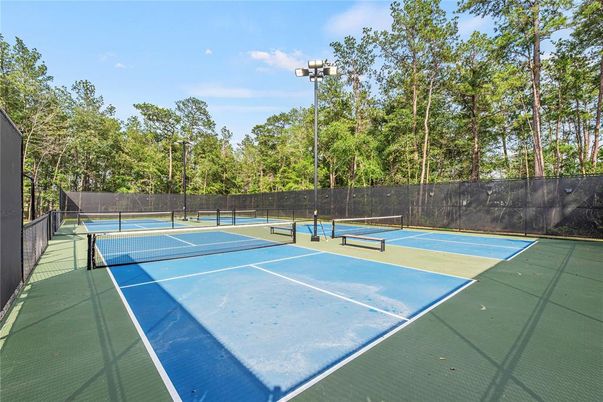 Exterior, Tennis Courts