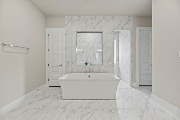 Bathroom, Free Standing Baths, Interior, Marble, Marble Walls