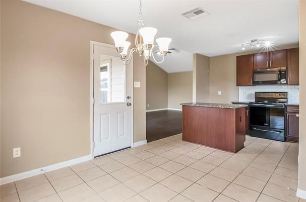Chandelier, Interior, Kitchen