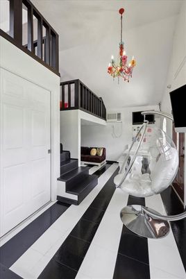 Chandelier, Interior