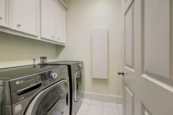 Interior, Washer