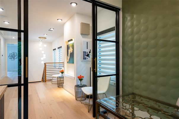 Interior, Pendant Lights, Recessed Lighting, Wood Texture Flooring