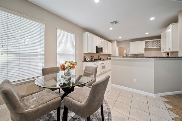 Dining room, Interior, Kitchen, Recessed Lighting