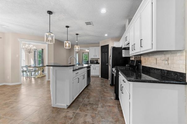 Dining room, Interior, Kitchen, Pendant Lights, Recessed Lighting