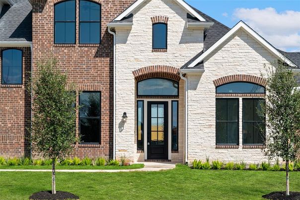 Exterior, Facade, Brick Facade, Brick Traditional