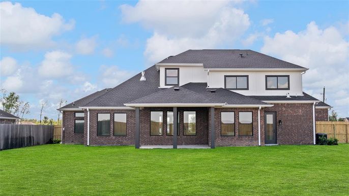 Backyard, Exterior, Facade, Brick Facade, Farmhouse
