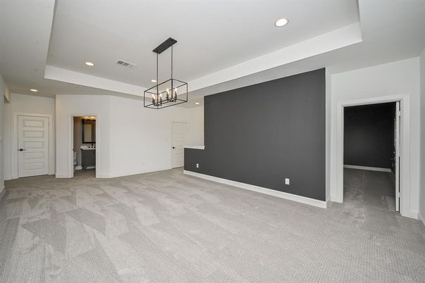 Chandelier, Empty room, Interior, Pendant Lights, Recessed Lighting