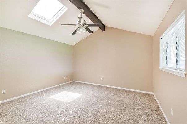 Empty room, Interior, Wooden Beams