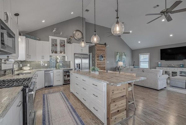 Interior, Kitchen, Living room, Pendant Lights, Recessed Lighting, Stainless Steel Appliances, Wood Texture Flooring