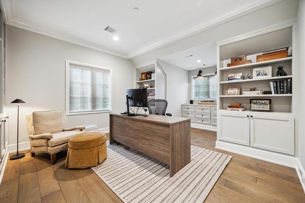 Home Office, Interior, Recessed Lighting, Wood Texture Flooring