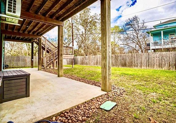 Backyard, Exterior