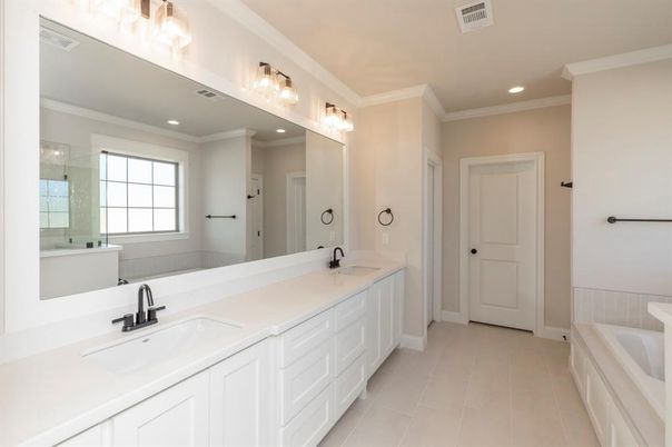 Bathroom, Dual Sink Vanities, Interior, Recessed Lighting