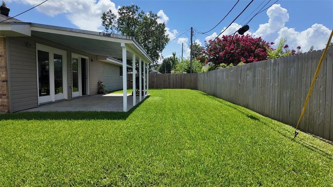 Backyard, Exterior