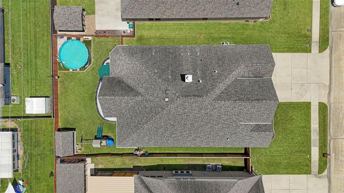 Exterior, Drone