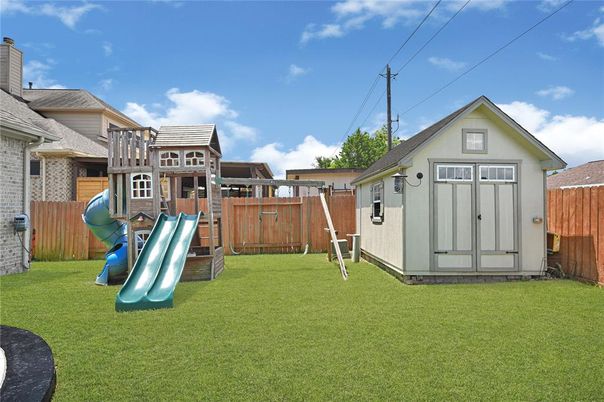 Backyard, Exterior, Playground