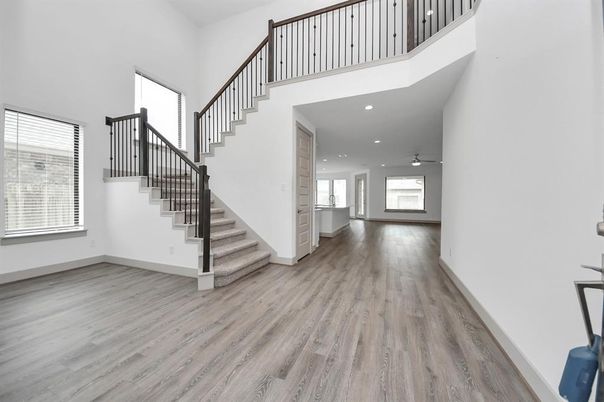 Interior, Recessed Lighting, Wood Texture Flooring