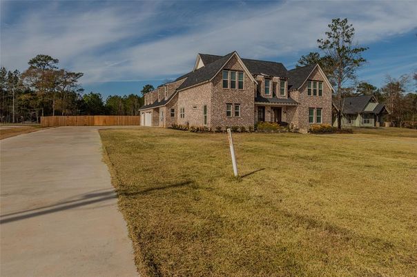 Backyard, Exterior, Facade, Brick Facade, French Provincial