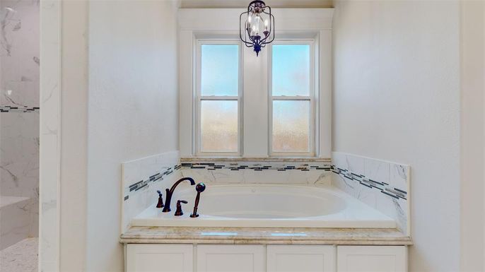Bathroom, Interior, Marble Walls, Pendant Lights