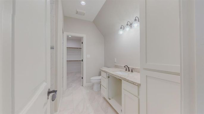 Bathroom, Interior, Marble, Recessed Lighting