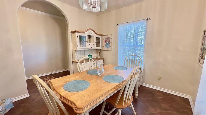 Chandelier, Dining room, Interior