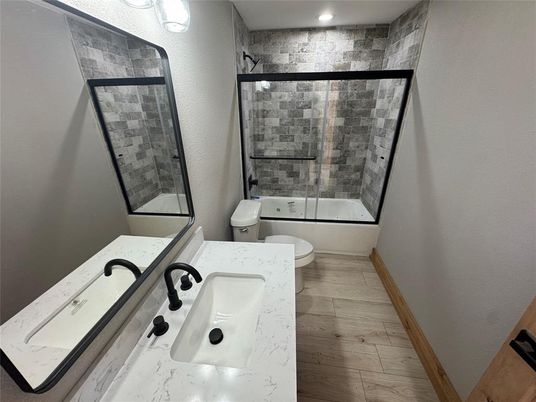 Bathroom, Dual Sink Vanities, Free Standing Baths, Glass Shower, Interior, Recessed Lighting