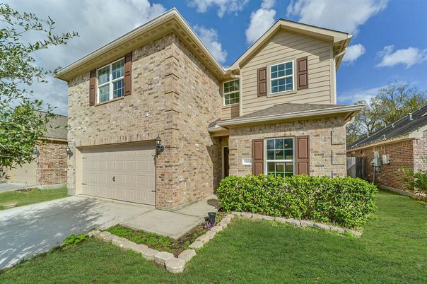 Attached, Exterior, Facade, Brick Facade, Brick Traditional